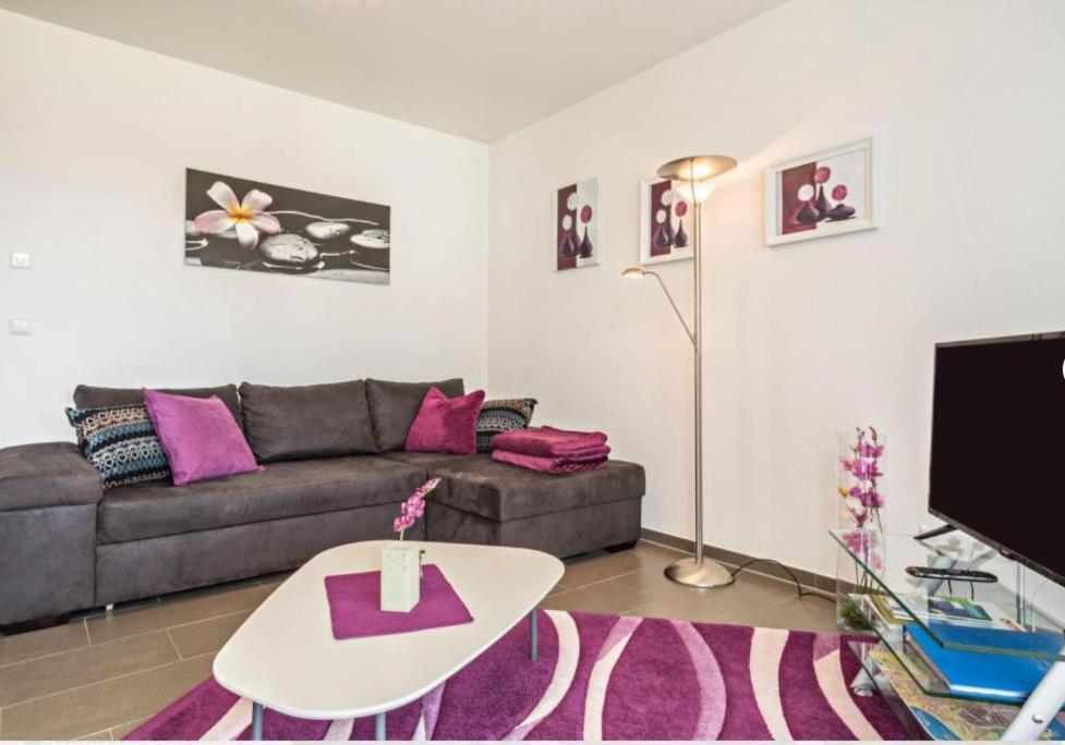 Iluna Friedrichshafen Bagian luar foto