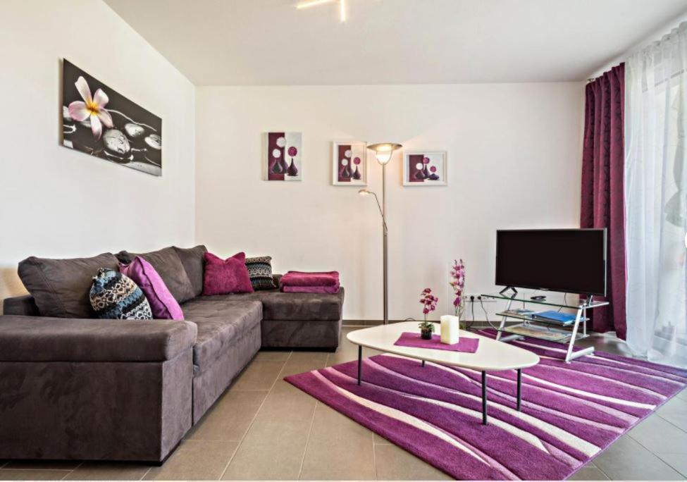 Iluna Friedrichshafen Bagian luar foto